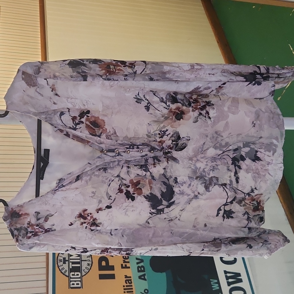 WHITE HOUSE BLACK MARKET LONG SLEEVE BLOUSE SIZE 12